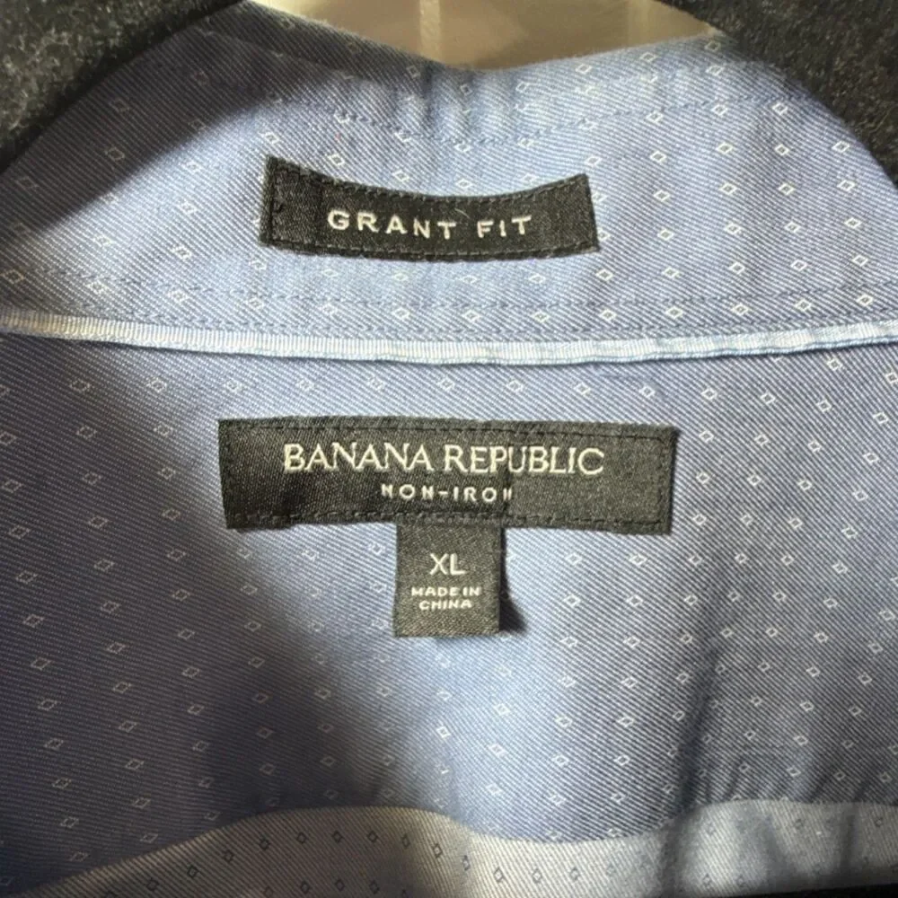 Banana Republic Grant Fit Non-Iron Blue Geometric Button-Down Shirt XL